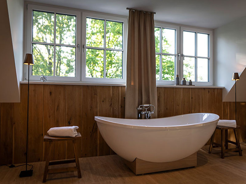 Spreewaldchalet - Ihre Auszeit im Spreewald in einem exklusiven Chalet und Ferienhaus | Offene Dusche und Badewanne